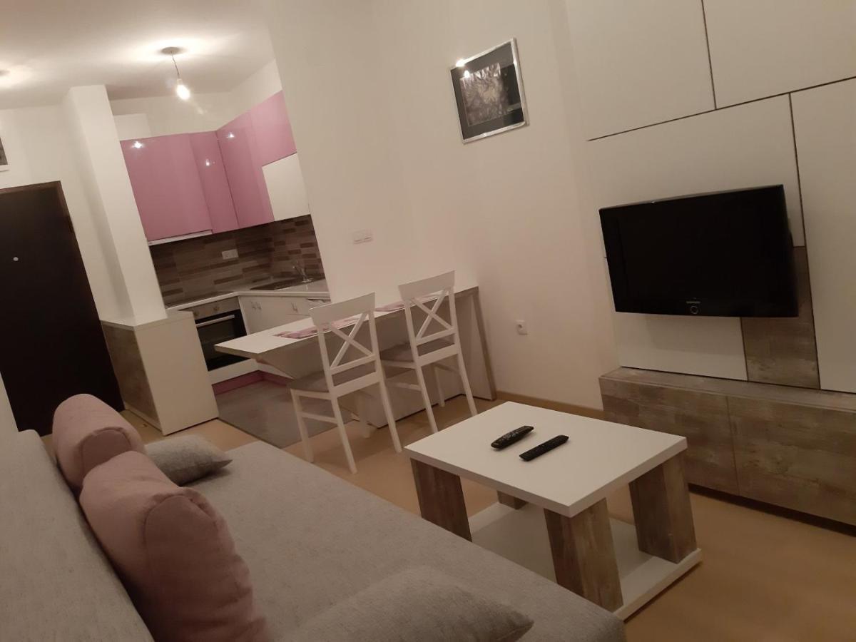 Apartman Ladybug バニャ・ルカ エクステリア 写真
