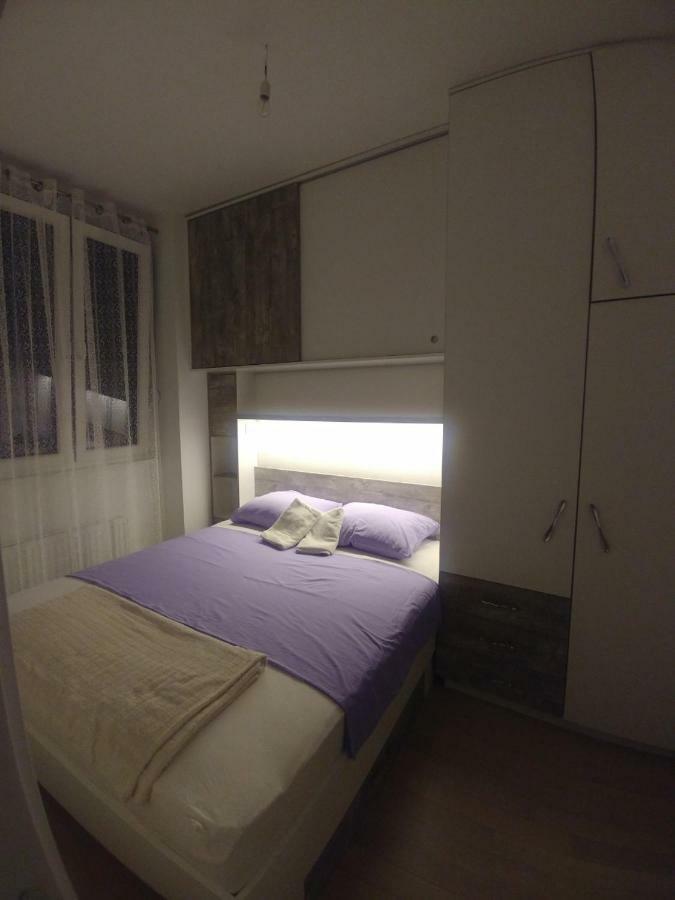 Apartman Ladybug バニャ・ルカ エクステリア 写真